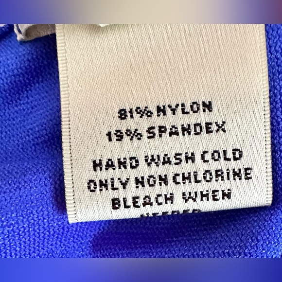 NWT GB Gianni Bini One Piece Swimsuit Blue Floral Ruffled Size L - Picture 8 of 9